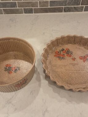 Strawberry Print Ceramic Pie Dish and Tart Pan Set - Brown